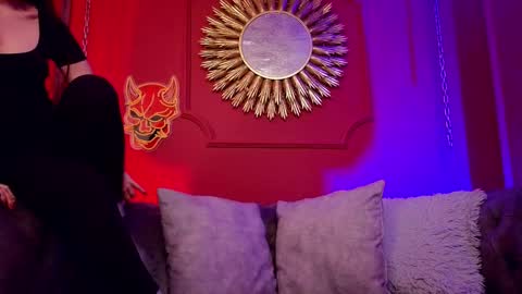 Snapshot of julieta_russell chatting on October 8, 2025, 12:14 pm Julieta online show from October 8, 2025, 12:14 pm