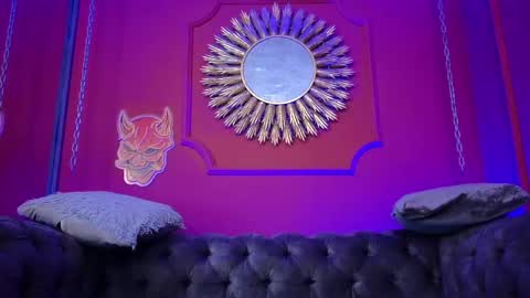 Julieta  online show from April 23, 2026, 11:42 am