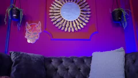  Julieta  online show from May 8, 2026, 11:37 am
