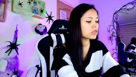 Snapshot of julietaa1_ chatting on October 26, 2025, 10:15 pm juli online show from October 26, 2025, 10:15 pm