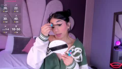 Snapshot of julietacheer chatting on February 21, 2025, 2:27 pm Julieta online show from February 21, 2025, 2:27 pm