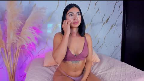 Snapshot of julietagames69 chatting on February 19, 2026, 1:12 am Julieth Gomez online show from February 19, 2026, 1:12 am