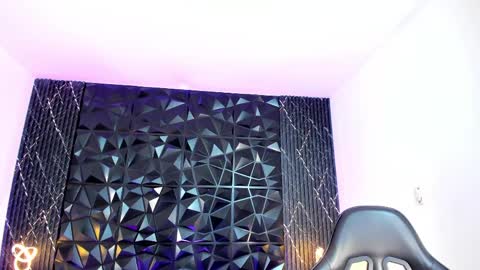 julietakane online show from March 29, 2026, 7:58 pm