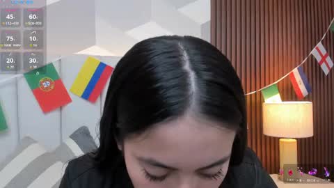 Julieta Santos online show from June 19, 2026, 6:56 pm