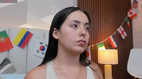 Julieta Santos online show from June 22, 2026, 6:27 pm