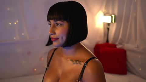 Snapshot of julietawinona chatting on January 24, 2025, 8:11 pm julietawinona online show from January 24, 2025, 8:11 pm