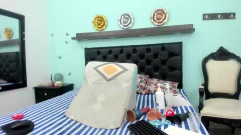 julieth_allen online show from December 5, 2025, 12:08 am