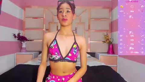 Snapshot of julietha_evans chatting on December 31, 2024, 6:24 pm julietha online show from December 31, 2024, 6:24 pm