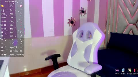 Snapshot of julietha_evans chatting on February 9, 2025, 12:28 am julietha online show from February 9, 2025, 12:28 am