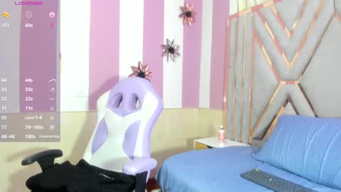 Snapshot of julietha_evans chatting on February 20, 2025, 12:08 am julietha online show from February 20, 2025, 12:08 am
