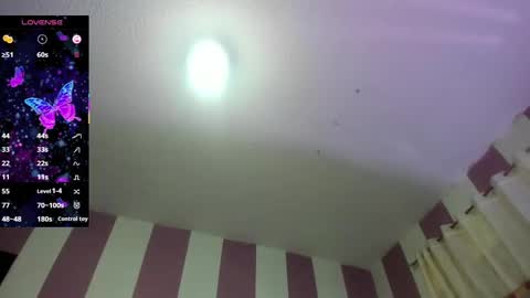 Snapshot of julietha_evans chatting on February 25, 2025, 1:52 am julietha online show from February 25, 2025, 1:52 am