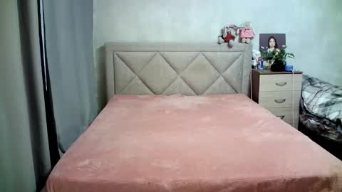 Julietkitty online show from March 7, 2025, 3:51 am