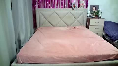 Julietkitty online show from March 11, 2025, 2:21 am