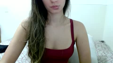 julietolentino_silva online show from October 3, 2025, 9:56 pm