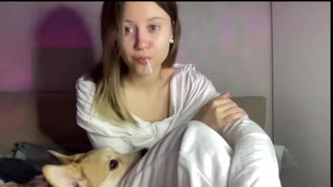 julietsensation online show from January 28, 2025, 4:08 pm