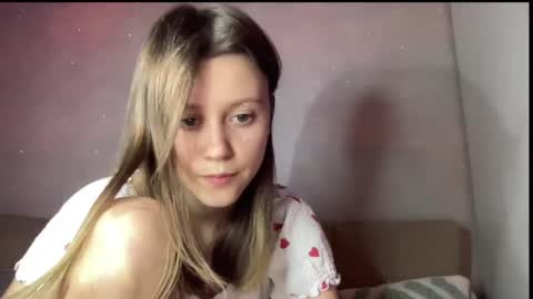 julietsensation online show from January 31, 2025, 8:01 pm