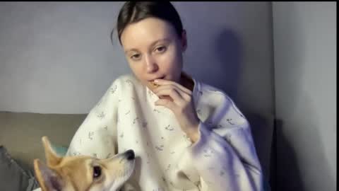 julietsensation online show from February 4, 2025, 6:27 pm