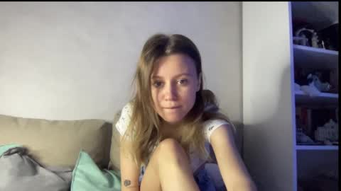 julietsensation online show from February 5, 2025, 6:59 pm