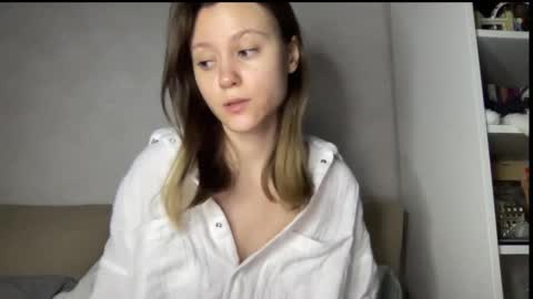 julietsensation online show from February 6, 2025, 4:03 pm