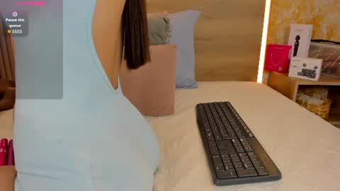 Julieta online show from August 4, 2026, 11:35 am