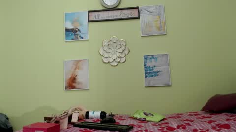 juliette18rose online show from May 6, 2026, 1:36 am