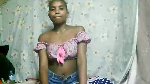 Snapshot of juliette9794 chatting on September 19, 2025, 5:02 pm juliette9794 online show from September 19, 2025, 5:02 pm