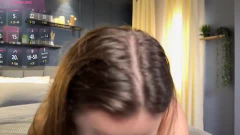 Julie online show from September 16, 2025, 2:07 pm