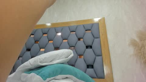 juliette_pretty_ online show from April 29, 2026, 5:41 pm