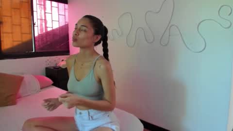 juliette online show from November 7, 2025, 3:45 pm