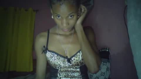 juliexexy online show from January 12, 2025, 4:40 pm