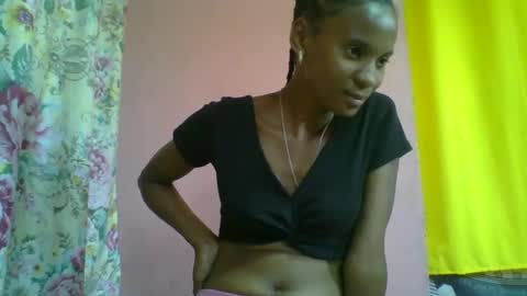 juliexexy online show from January 16, 2025, 10:32 am