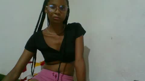 juliexexy online show from February 11, 2025, 11:12 pm