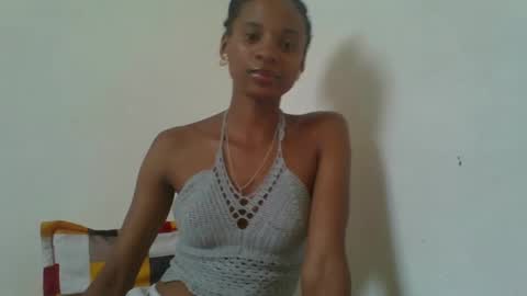 juliexexy online show from February 13, 2025, 6:41 am