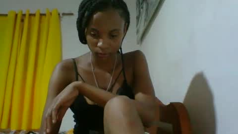 juliexexy online show from February 16, 2025, 6:21 pm