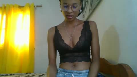 juliexexy online show from February 23, 2025, 5:23 am