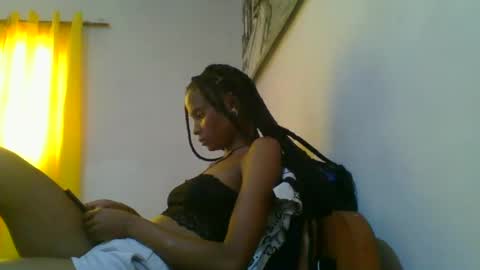 juliexexy online show from February 27, 2025, 11:10 am