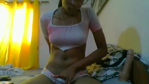 juliexexy online show from March 1, 2025, 10:13 am