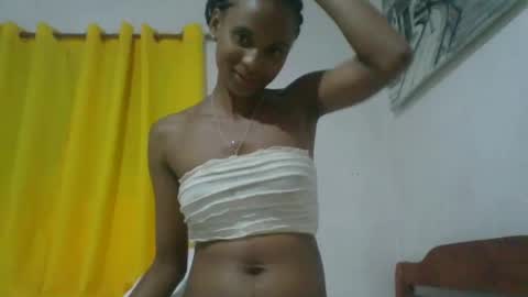 juliexexy online show from March 7, 2025, 5:28 pm