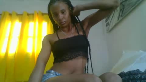 juliexexy online show from March 10, 2025, 4:38 am