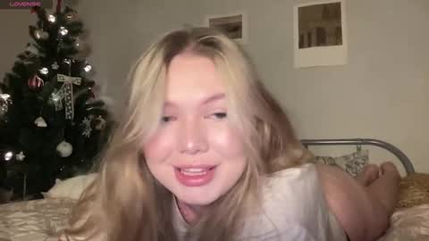 Snapshot of juliexoxxo chatting on January 6, 2026, 1:31 am Julie online show from January 6, 2026, 1:31 am