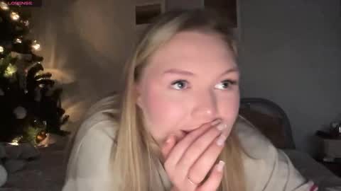 Snapshot of juliexoxxo chatting on January 6, 2026, 1:37 pm Julie online show from January 6, 2026, 1:37 pm