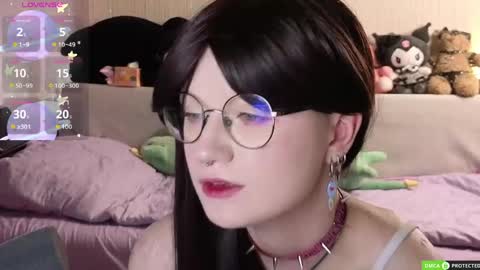 julifisher online show from May 9, 2026, 1:11 am