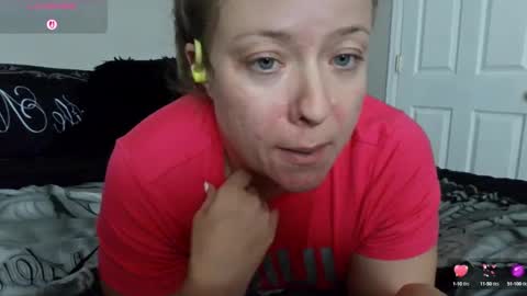 Juli Monroe online show from September 17, 2025, 3:19 am