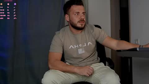 JULiUS   online show from October 19, 2025, 6:52 pm