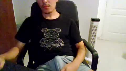 Snapshot of jull2020 chatting on July 26, 2026, 7:54 pm jull2020 online show from July 26, 2026, 7:54 pm
