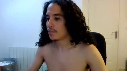 Snapshot of jull2020 chatting on July 29, 2026, 7:01 pm jull2020 online show from July 29, 2026, 7:01 pm
