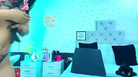 Snapshot of jullietareyes chatting on March 9, 2026, 11:58 am Julieta Reyes online show from March 9, 2026, 11:58 am