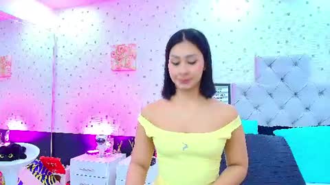 Julieta Reyes   online show from June 16, 2026, 12:08 pm