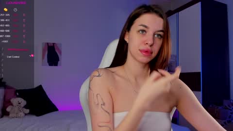 Julia online show from January 25, 2025, 6:34 am