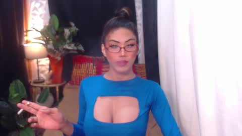 jullimiller online show from January 6, 2025, 1:41 pm